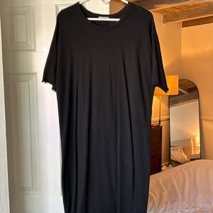 James Perse black sweatshirt shift dress